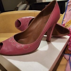 Marc Jacobs Pink Scalloped Peep-Toe Heels